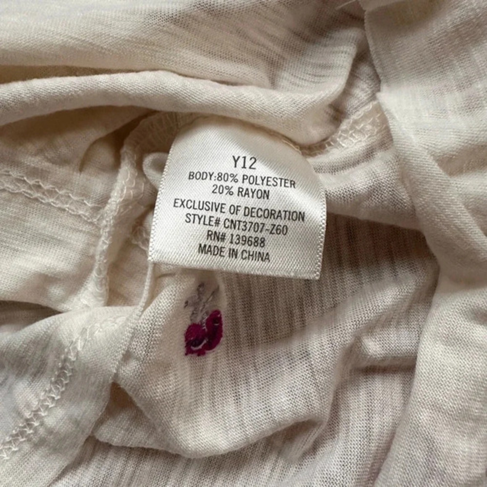 D2-Francesca's Blue Rain‎ top. NWOT. Youth 12. Purple flowers - Picture 4 of 8